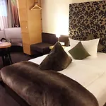 Hotel Post 4*