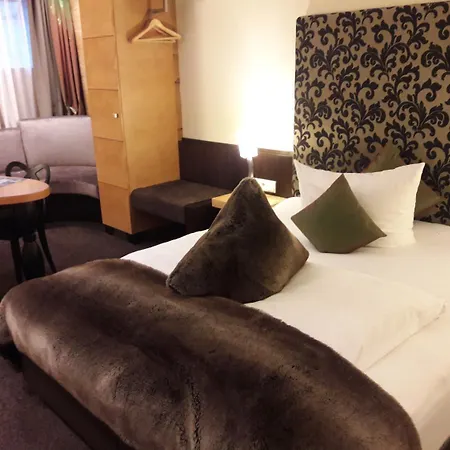 Hotel Post 4*