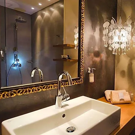 Post Hotel 4*