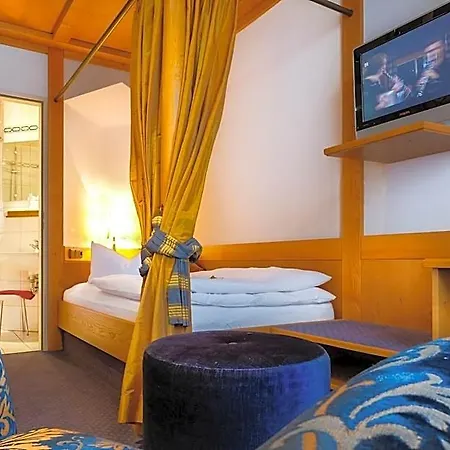 Post Hotel