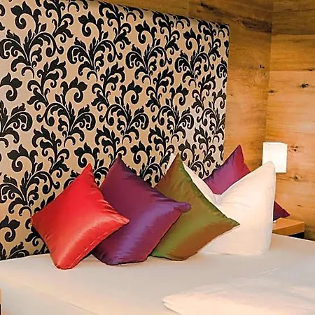Hotel Post 4*